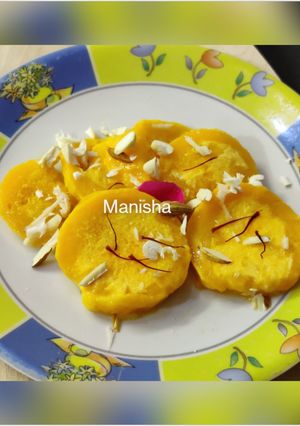 A picture of Stuffed Mango Ice cream Kulfi.