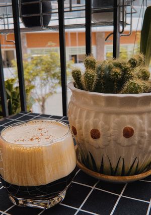 Hình của món Egg Coffee.