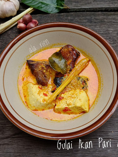 Foto resep Gulai Ikan Pari Asap