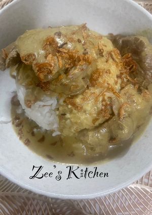 A picture of My Lamb Indonesian Curry.