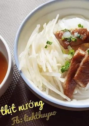 Hình của món Bún thịt nướng- Ăn dặm cho bé.
