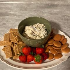 A picture of Dee's Sweet Fluffer Dip.