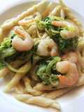 Trofie in spaghetti di zucchine gamberi al profumo di limone