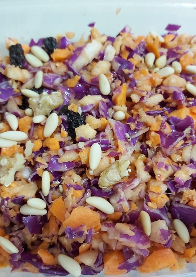 Una foto de Ensalada de lombarda🥗