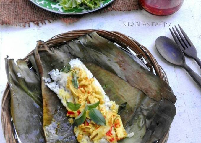 Resep Nasi Daun Jeruk Ayam Suwir