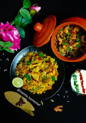 A picture of Matka Veg Dum Biryani.