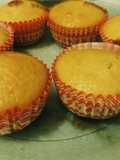 Vanilla Muffins with Dulce de Leche Filling