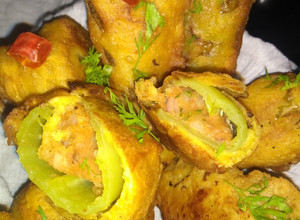 A picture of Mirchi vada.