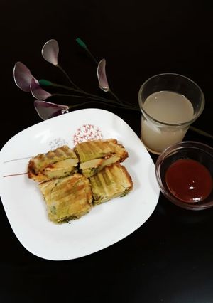 A picture of Grilled Potato-Cheese Sandwich.