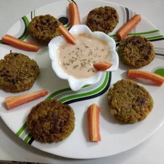 A picture of Broken wheat & oats spinach croquettes.