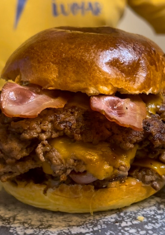 Una foto de Beast Smash Burger