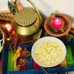A picture of Chirer Payesh or Kheer Poha.