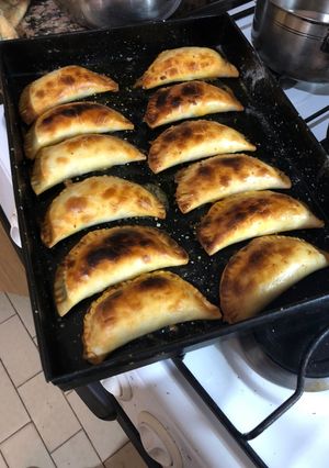 Una foto de Empanadas de cabrito