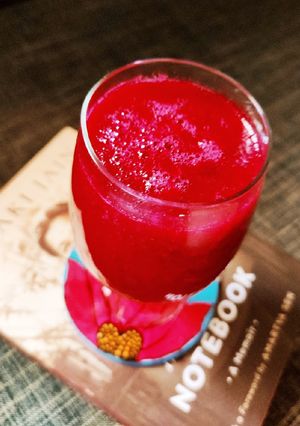 A picture of TBC Glowing Skin Smoothie.