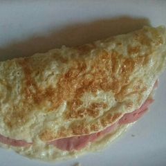 A picture of Ham omelette.