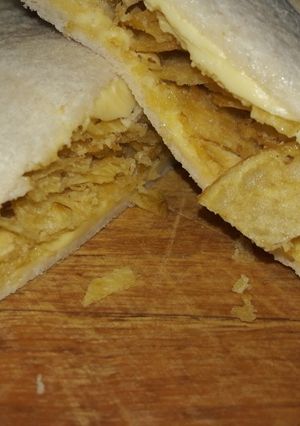 A picture of The go to Irish snack 100%.