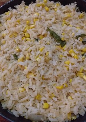 Una foto de Arroz con chile poblano y elote