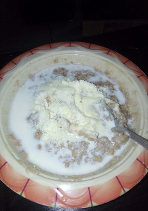 A picture of Oatmeal.