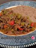 Bistec con nopales en paprika🌹