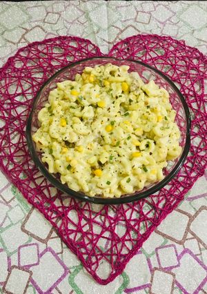 A picture of Signature s’ creamy sauce macroni/pasta.