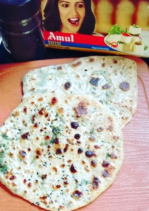 चीज़ पराठा(cheese paratha recipe in hindi) रेसिपी मुख्य फोटो
