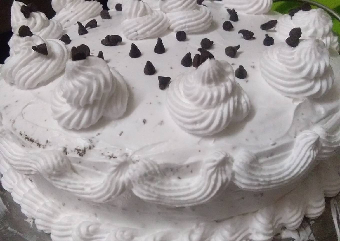 Chocolate choco chips cake