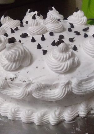 A picture of Chocolate choco chips cake.