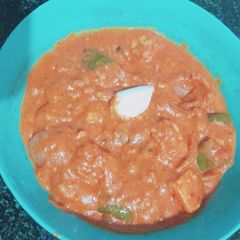 A picture of Paneer tikka masala.