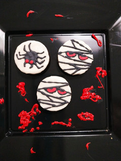 Foto principal de Galletitas Halloween: momias y arañas glaseadas 🕷️🕸️👀