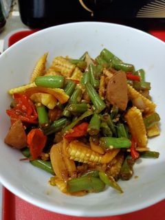 Foto resep Tumis Putren Buncis Baso Mercon