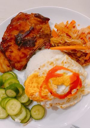 Hình của món Cơm tấm Sườn trứng🤤.
