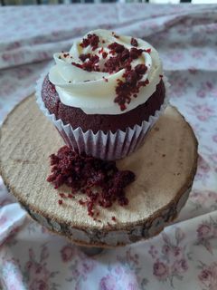 Una foto de Cupcakes red velvet con crema de queso