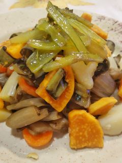 Una foto de Menestra de verduras con boniato