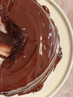 Foto de Bolo de Chocolate com Brigadeiro