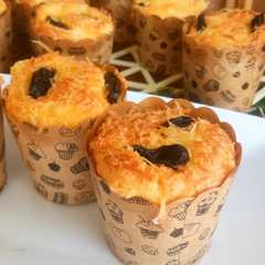 A picture of Bolu Hongkong Keju Kismis.