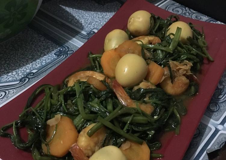 Resep Tumis kangkung udang telur puyuh special ala fe, Lezat Sekali