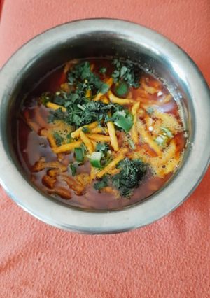 ગાંઠિયા નું શાક (Ganthiya Shak Recipe In Gujarati) રેસીપી મુખ્ય ફોટો