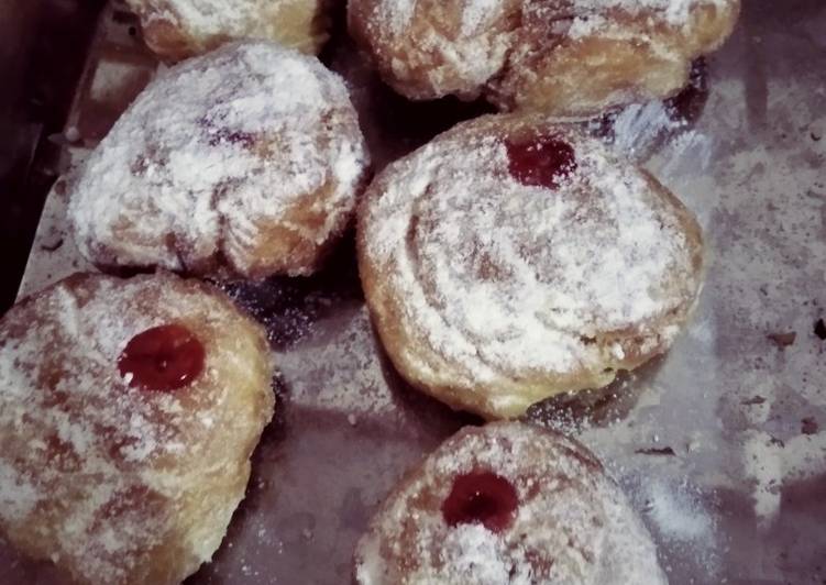 Resep Donat Bomboloni Strawberry Lezat Dapurkoe