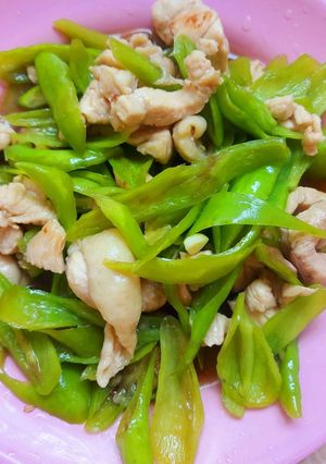 รูปของ ไก่ผัดพริกหยวก
