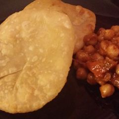 A picture of Chole Bhatura.