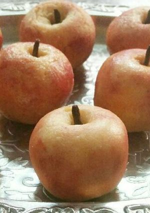 काजू एप्पल स्वीट (Kaju apple sweet recipe in hindi) रेसिपी मुख्य फोटो