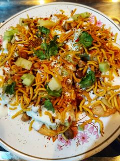 পাপড়ি চাট (papdi chaat recipe in bengali) রেসিপির প্রধান ছবি
