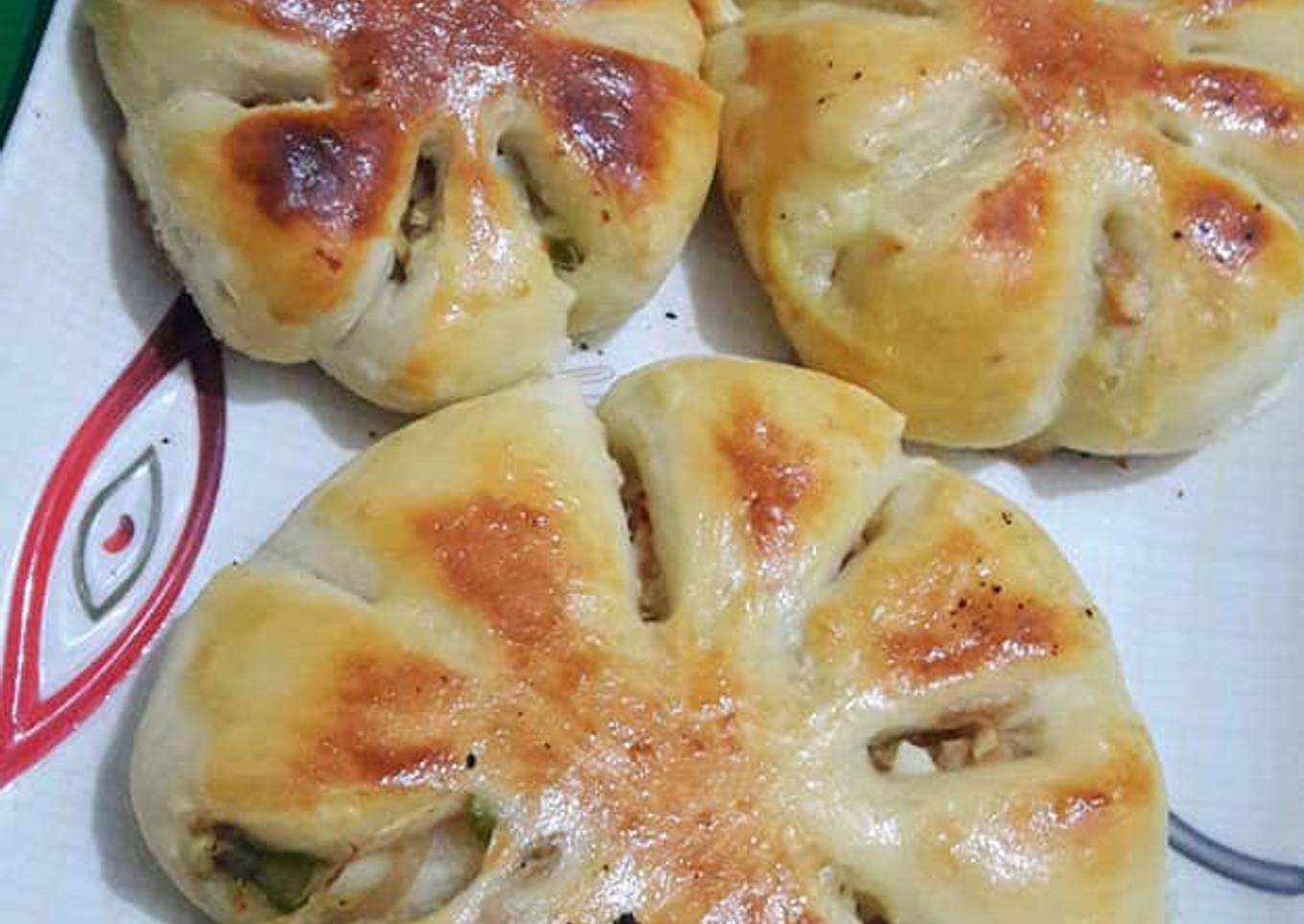 Chicken flower buns