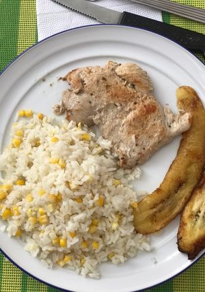 Una foto de Arroz de mazorca y pechuga de pavo