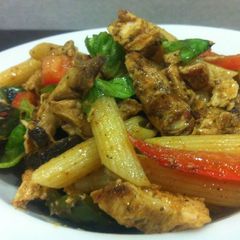 A picture of Roasted Chicken Pasta Salad for Christmas brunch :).