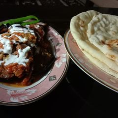 A picture of Banjan (Brinjal) Burhani and Tawa Naan 🍆.