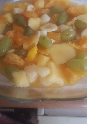 Una foto de Macedonia de frutas