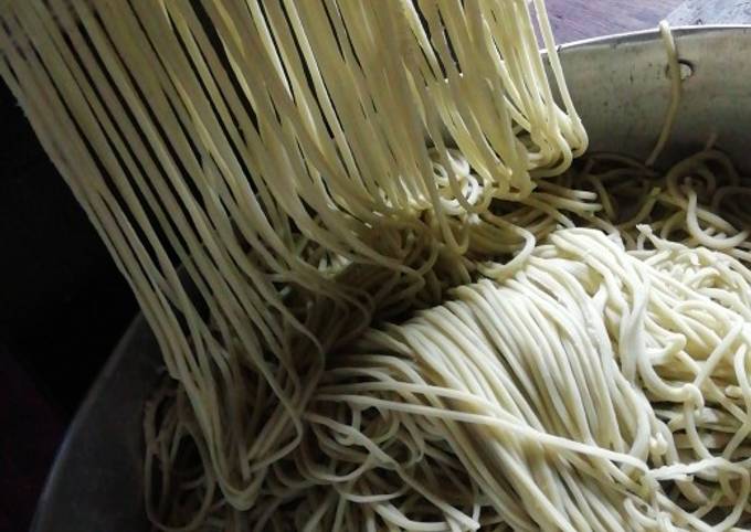 Resep: Mie Hijau Kenyal Irit Anti Gagal