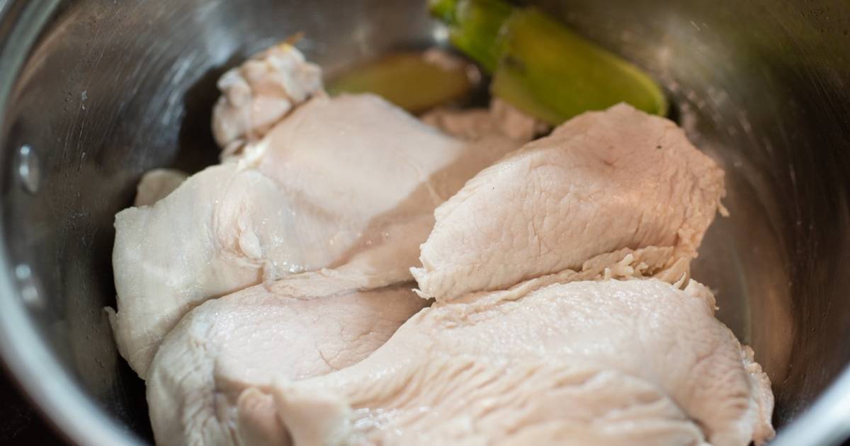 How to Boil Chicken Legs - Jersey Girl Cooks