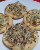 Pizzetas De Cebolla Y Queso